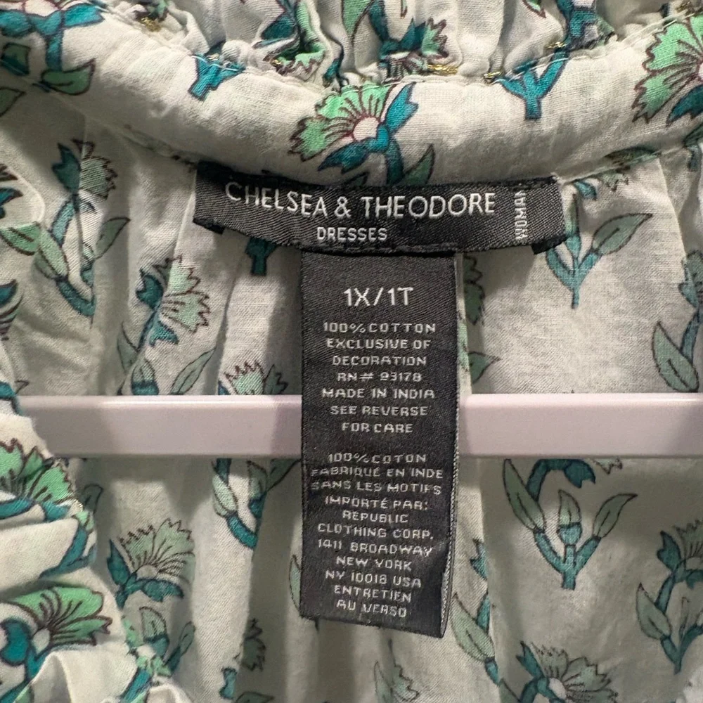 Chelsea & Theodore Cream Mini Dress with Blue Floral Print 1x - Picture 4 of 8